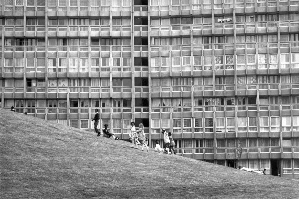 Alison y Peter Smithson