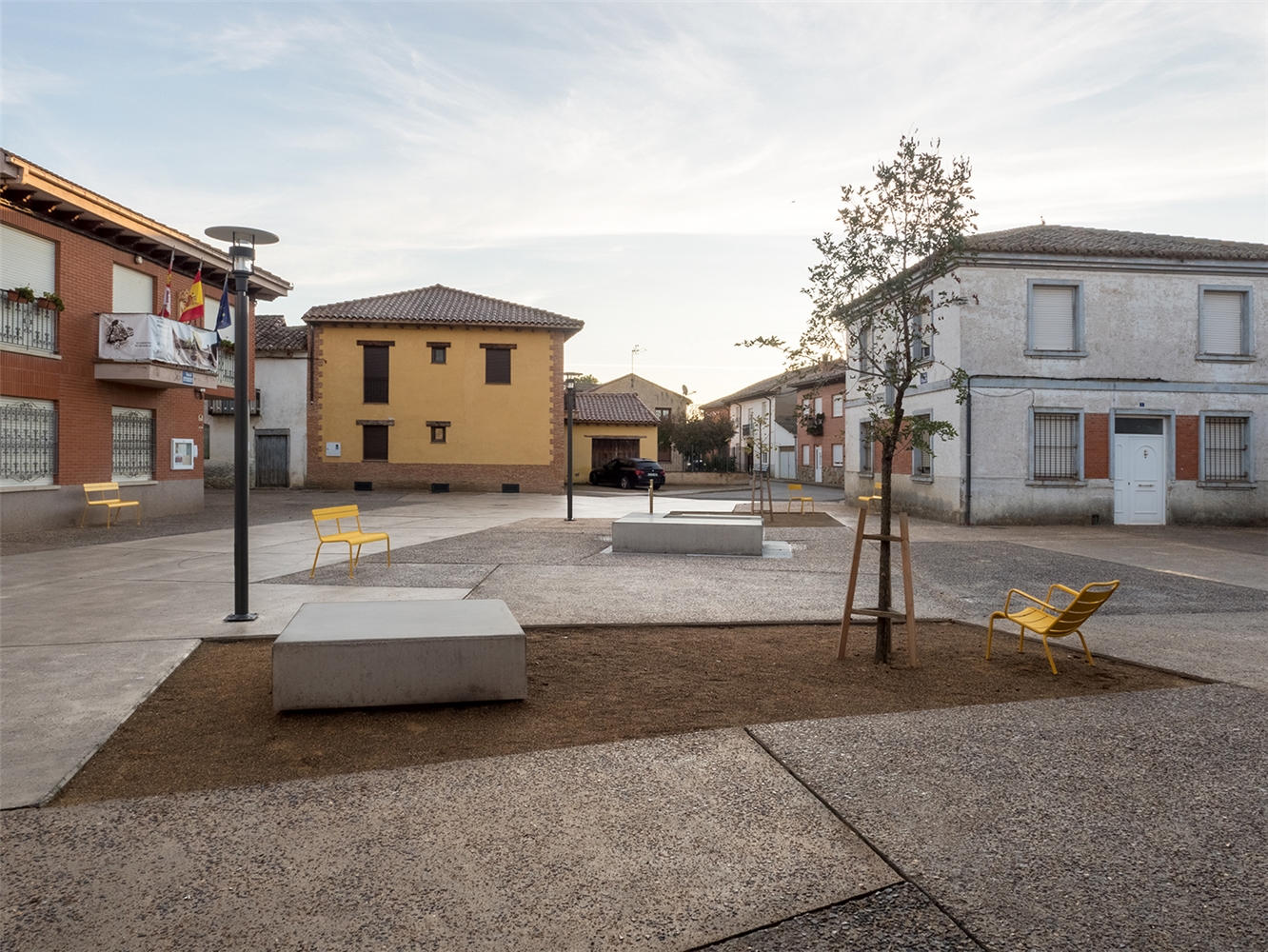 Nueva plaza Mansilla Mayor