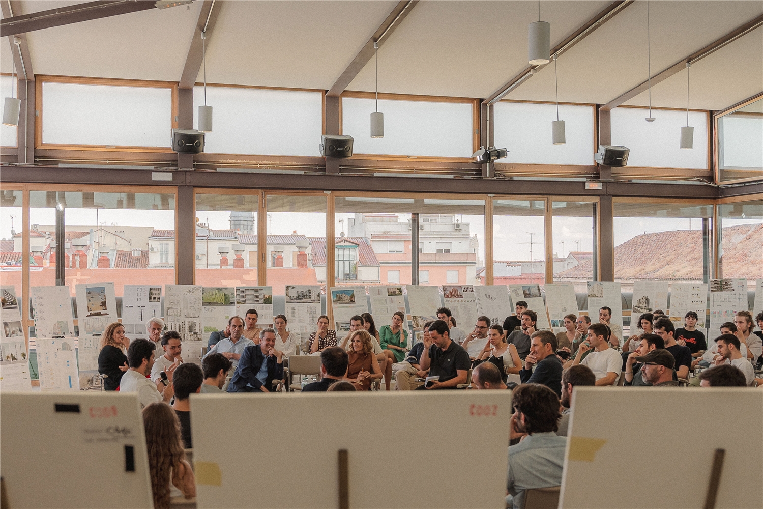 Si | If: Itinerancias y alternativas