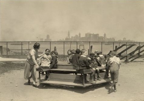 Mujeres urbanistas. Cinco aportaciones norteamericanas a la construcción de la ciudad con