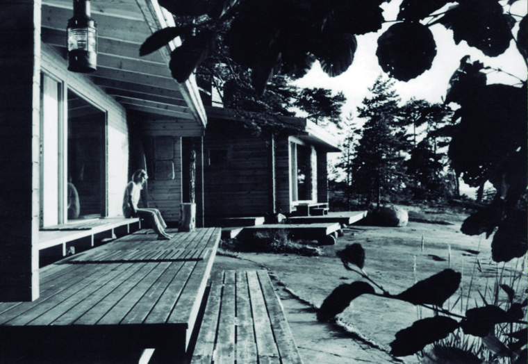 INSTANTES VELADOS, ESCENAS RETENIDAS. Pequeña escala en la arquitectura finlandesa en el siglo xx: villas, residencias y saunas