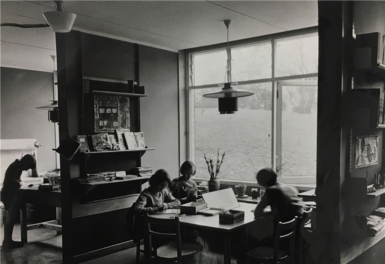 Casa y escuela: la aportación de Mary y David Medd a la arquitectura escolar británica de posguerra.